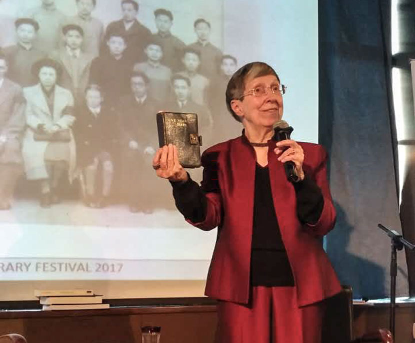 Betty Barr speaks about her mother’s diary, which documents the family’s experience in Lunghwa internment camp, Shanghai, March 14, 2017. Courtesy of Betty Barr