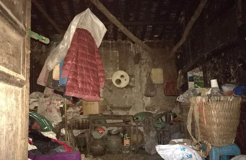 The inside of Chen Xiaojuan’s house in Leibo County, Sichuan province, July 2016. Zhou Jianping/Sixth Tone