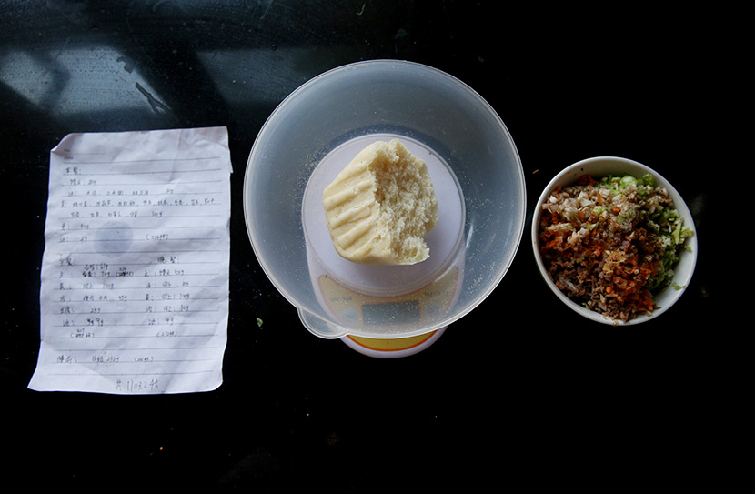 A dinner prescribed for a person with diabetes in Linfen, Shanxi province, July 27, 2016. According to special recipes, all ingredients must be weighed out carefully. Chen Wei/VCG