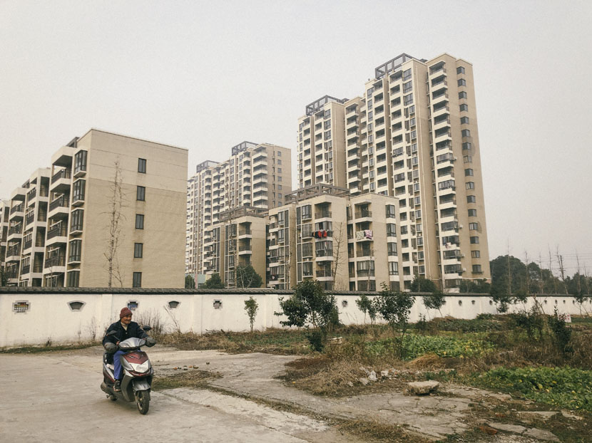 New apartment blocks for the Xinyu Road community, which were built on the sites of former schools in Wuhu City, Anhui province, Jan. 20, 2019. Fu Danni/Sixth Tone
