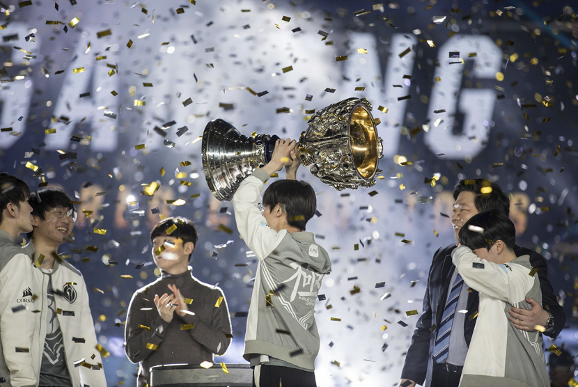 Invictus Gaming, also known as IG, wins the 2018 League of Legends World Championship in Incheon, South Korea, Nov. 3, 2018. Hannah Smith/ESPAT Media/VCG