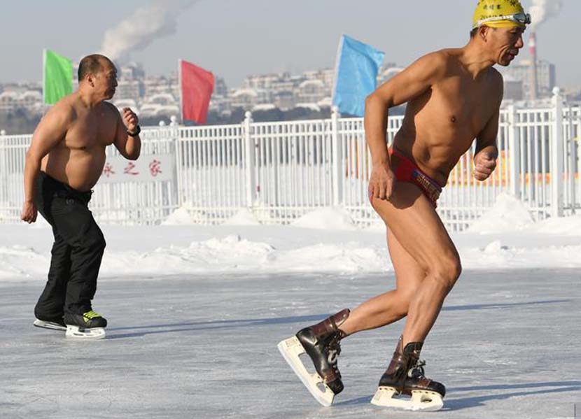 Ice skaters enjoy the winter sun in Nanhu Park in Changchun, Jilin province, Jan. 1, 2020. Zhang Yao/CNS