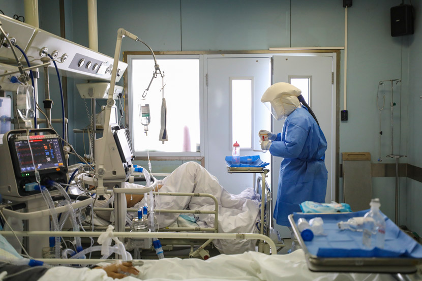 A medical worker in the intensive care unit at Jinyintan Hospital in Wuhan, Hubei province, Feb. 13, 2020. Yuan Zheng/Changjiang Daily