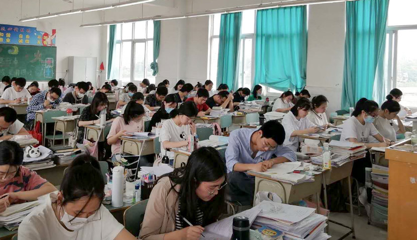 Students concentrate during a weekend study session at Mianyang Nanshan Experimental High School in Mianyang, Sichuan province, June 2020. Courtesy of Sophia Yin, a student at the school