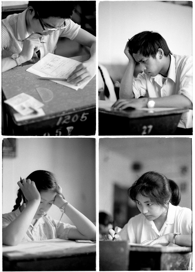 Students work on their exams, Beijing, 1980. Ren Shulin for Sixth Tone