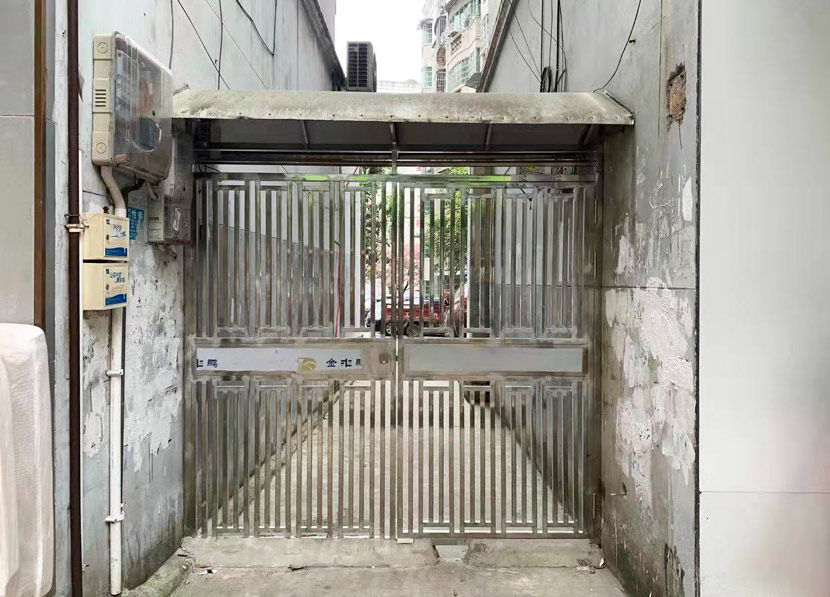 The alleyway where the knife fight happened in Guizhou province, 2021. Courtesy of Han Qian