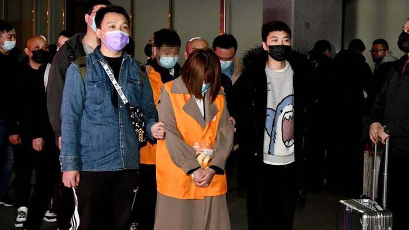 The suspects detained by police in Shanghai, 2021. From The Paper