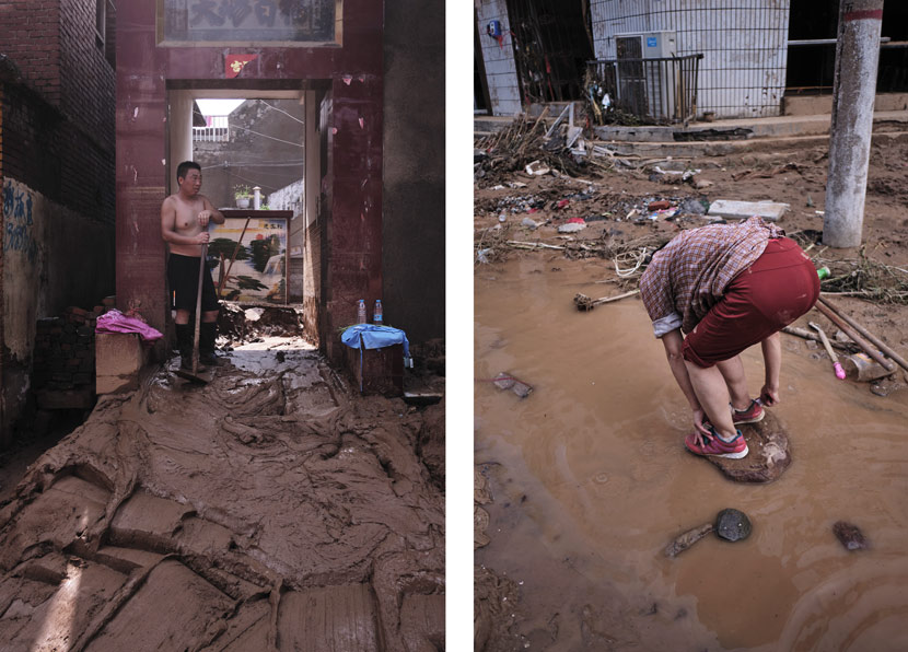 Villagers affected by the floods, in Mibei Village, Henan province, July 24, 2021. Wu Huiyuan/Sixth Tone