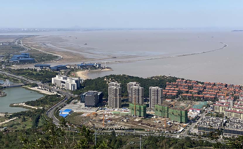 An aerial view of the Blue Bay project in Lianyungang, Jiangsu province, Oct. 11, 2021. Chen Si/Sixth Tone