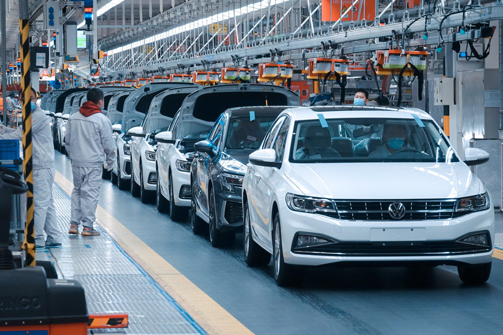A view of Volkswagen’s production line in Qingdao, Shandong province, Dec. 24, 2021. VC