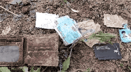 A GIF shows remains of passengers’ wallets found near the city of Wuzhou, in the Guangxi Zhuang Autonomous Region, March 22, 2022. From @央视新闻 on Weibo