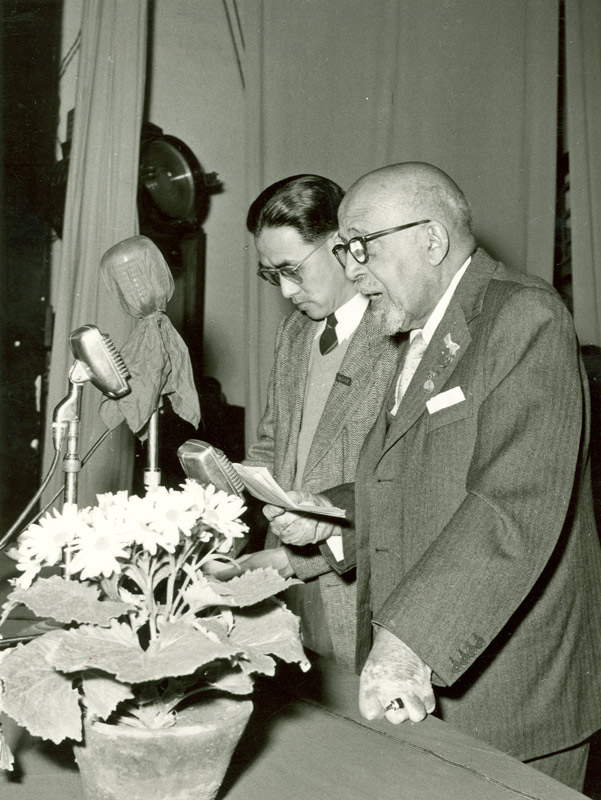 W .E .B. Du Bois lectures at Peking University in a celebration of his 91st birthday, Beijing, Feb. 23, 1959. Courtesy of the W. E. B. Du Bois Papers, Special Collections and University Archives, University of Massachusetts Amherst Libraries.