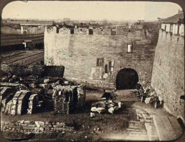 Shanghai city gate, 1860s. From Virtual Shanghai