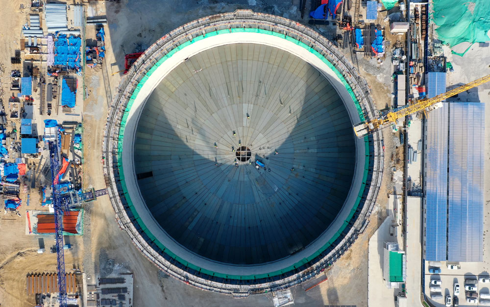 An under-construction LNG storage tank in Tianjin, 2021. VCG