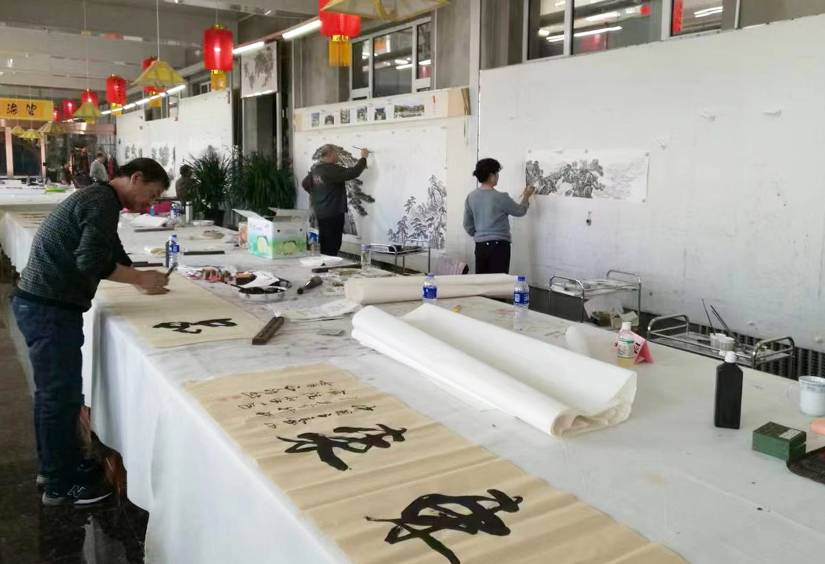 People practice at an institute dedicated to traditional calligraphy and painting near a temple on Mount Wutai. Courtesy of Shiba Huasheng