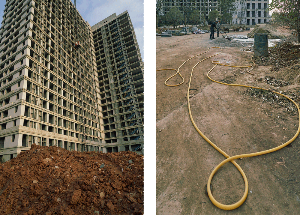 Left: The commercial-use buildings inside Sinic City are still little more than concrete shells; Right: Construction materials are scattered on the ground inside the Sinic City complex in Nanchang, Jiangxi province, November 2022. Wu Huiyuan/Sixth Tone