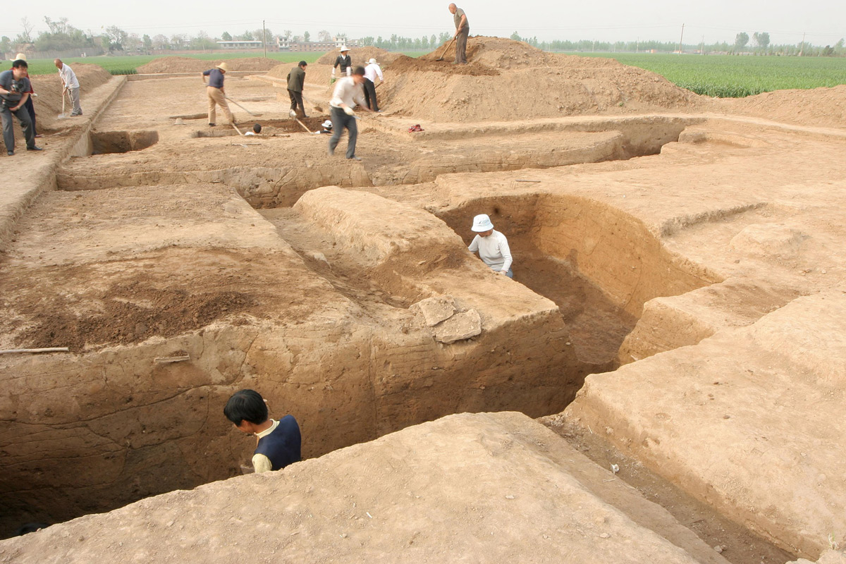 A 2005 excavation at Erlitou. VCG