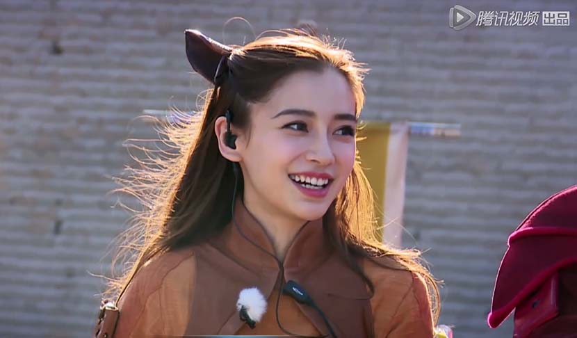 A screenshot from the TV show ‘Kings Attack’ shows Angelababy dressed as Daji the fox-demon sorceress.