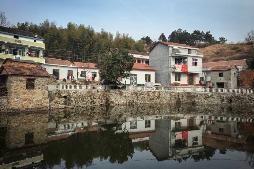 A view of Hanzishan Village on the outskirts of Wuhan, Hubei province, Feb. 7, 2018. Fan Yiying/Sixth Tone