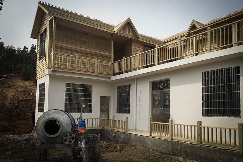 A view of a newly renovated cottage bought by a couple, who are both doctors, in Hanzishan Village, on the outskirts of Wuhan, Hubei province, Feb. 7, 2018. Fan Yiying/Sixth Tone