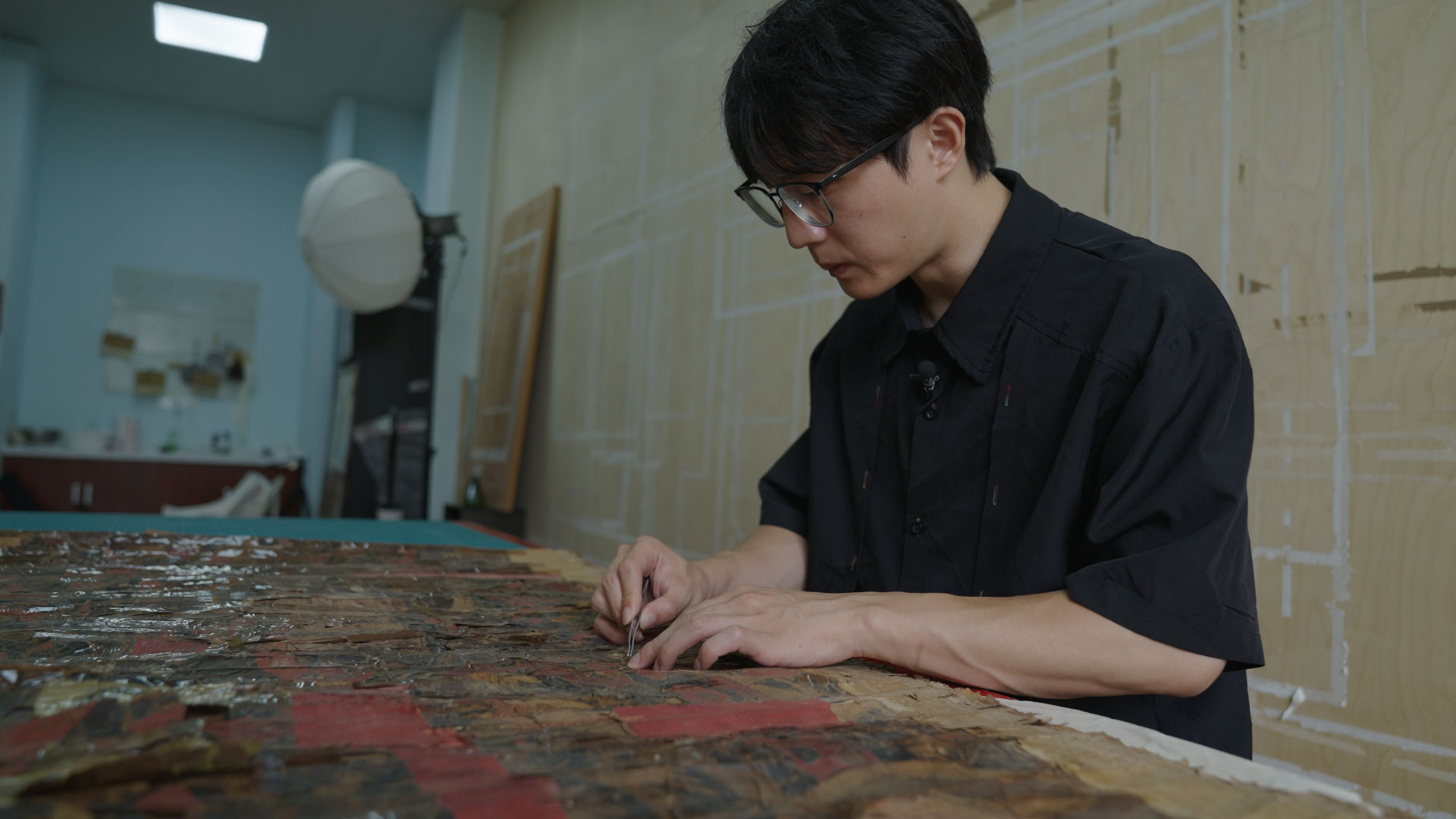 When China’s Family Heirlooms Need More Than Tape, Glue, or Luck