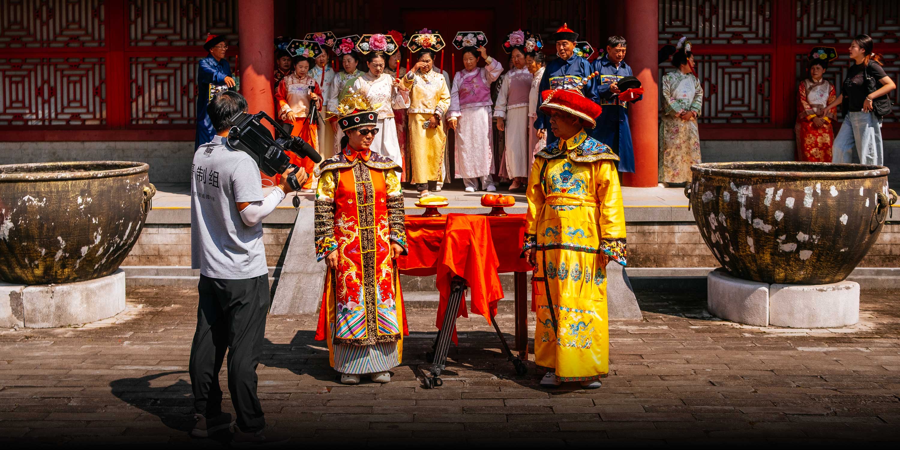 At China’s Biggest Studio Complex, Tourists Pay to Play the Lead