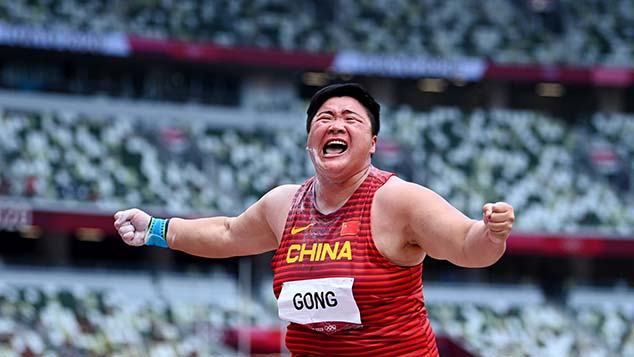 Female Chinese Athletes Applauded for 'Correcting' Beauty Standards