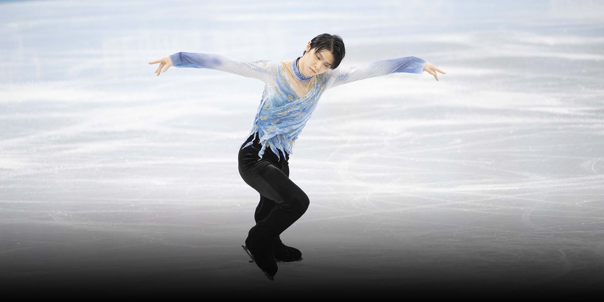 Chinese Fans Cheer Beloved Japanese Skater After a Slippery Start