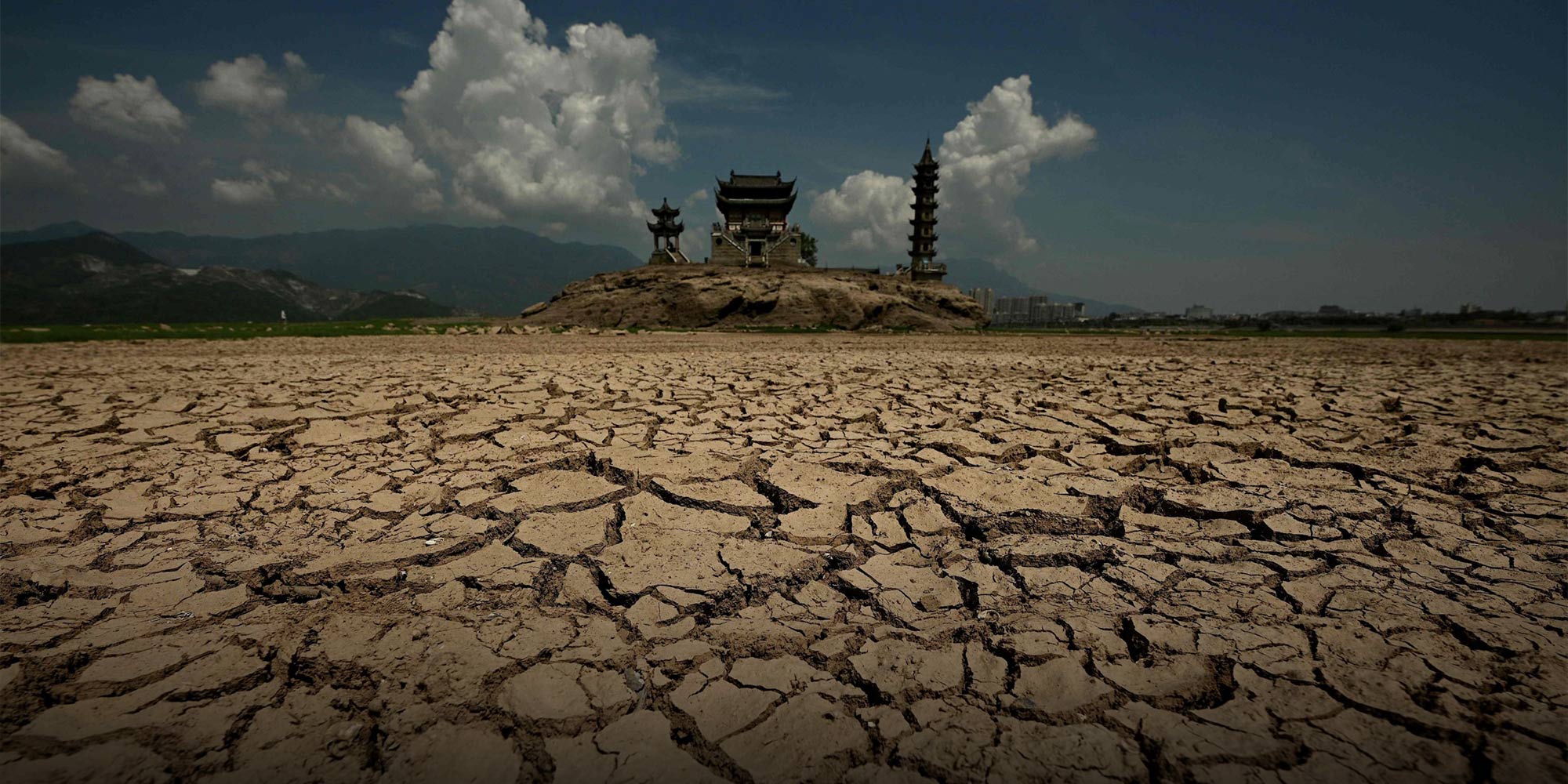 the-yangtze-s-worst-drought-in-61-years-visualized