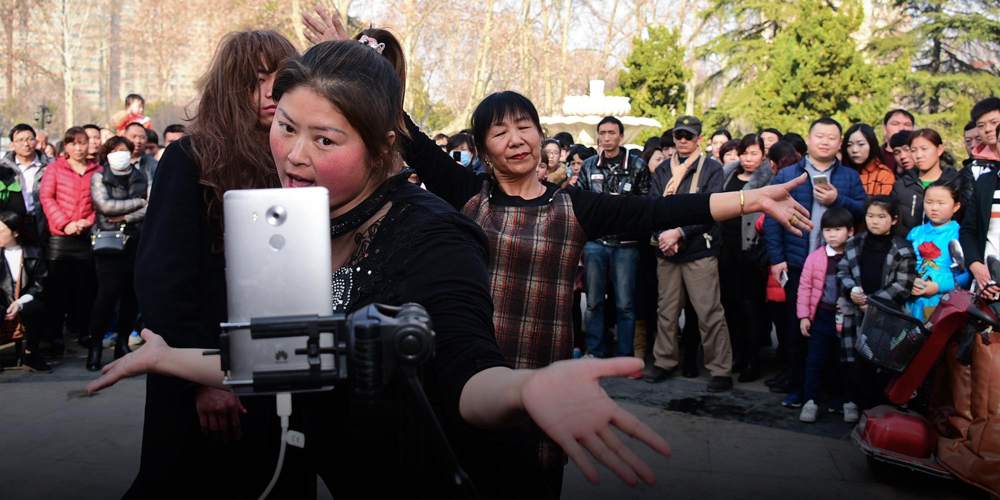 The Performers Behind China S Much Derided Livestreaming App - 