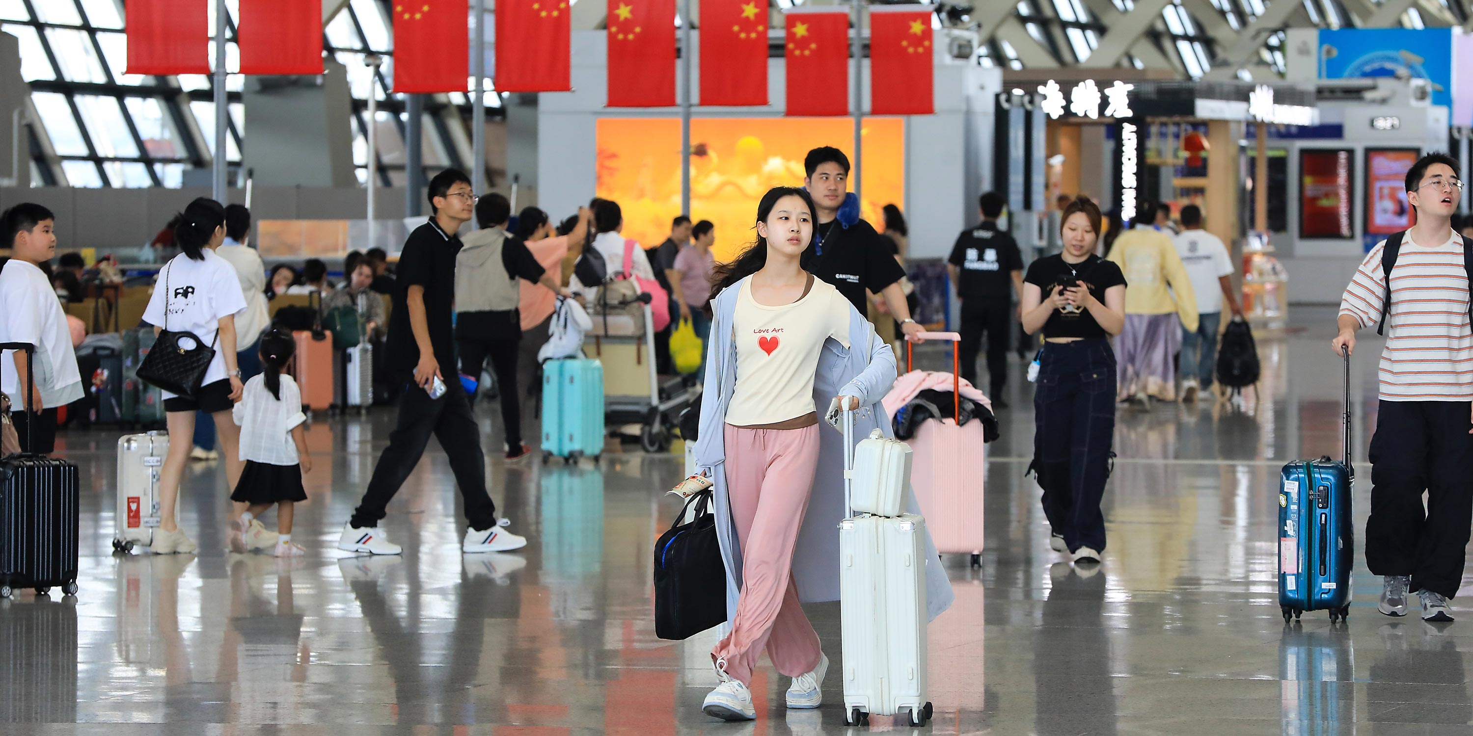 Golden Week: Surge in Outbound Travel from Lower-Tier Cities