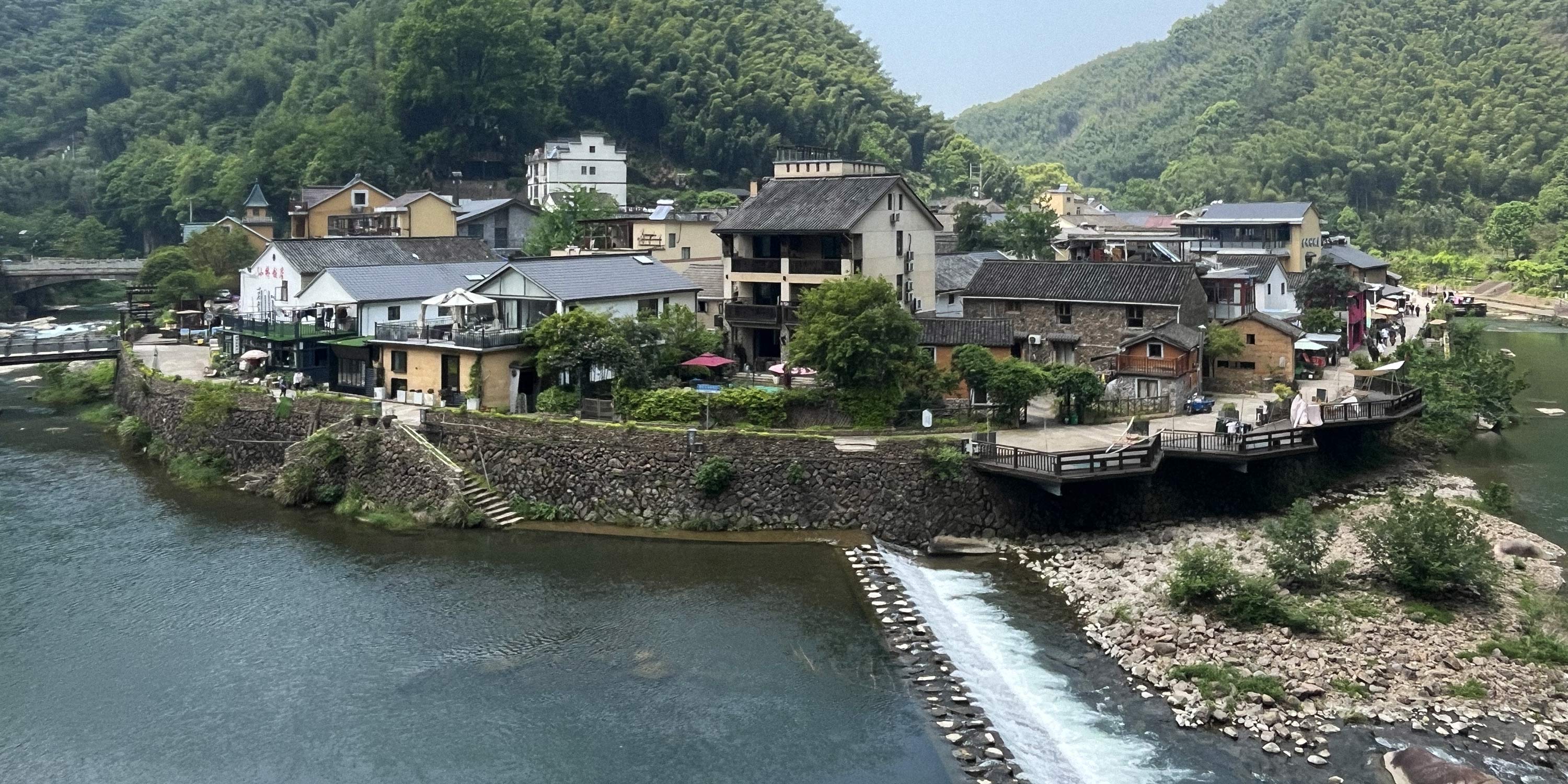 A Walk Through China’s New Model Countryside thumbnail