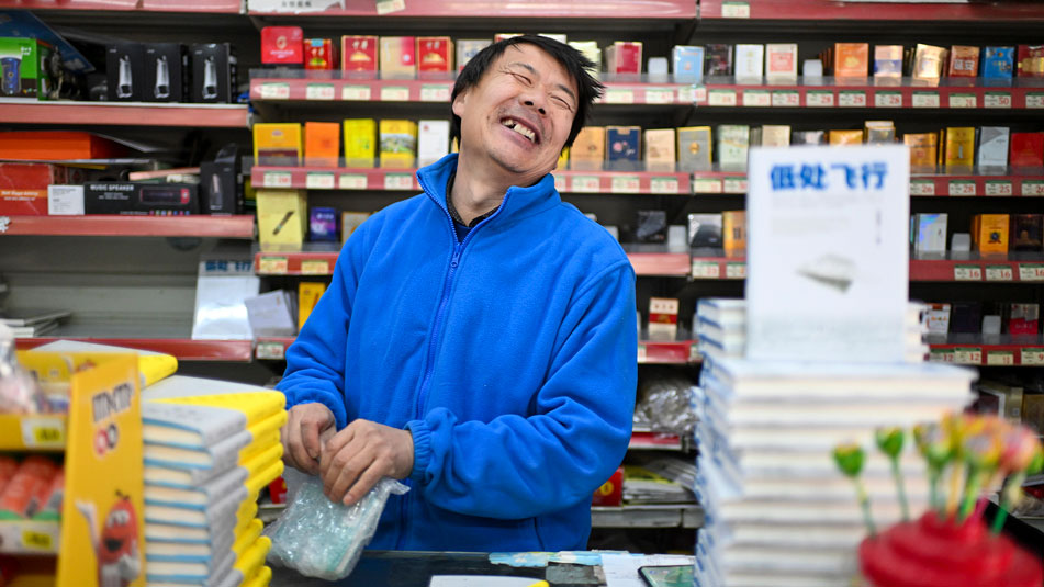 Deliver Rider Wins China’s Top Literary Prize for Poetry